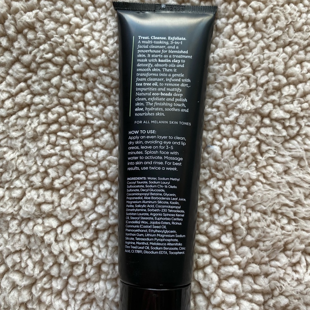 Buttah by Dorion Renaud: 3- in-1 Mask Scrub - Picture 3 of 6